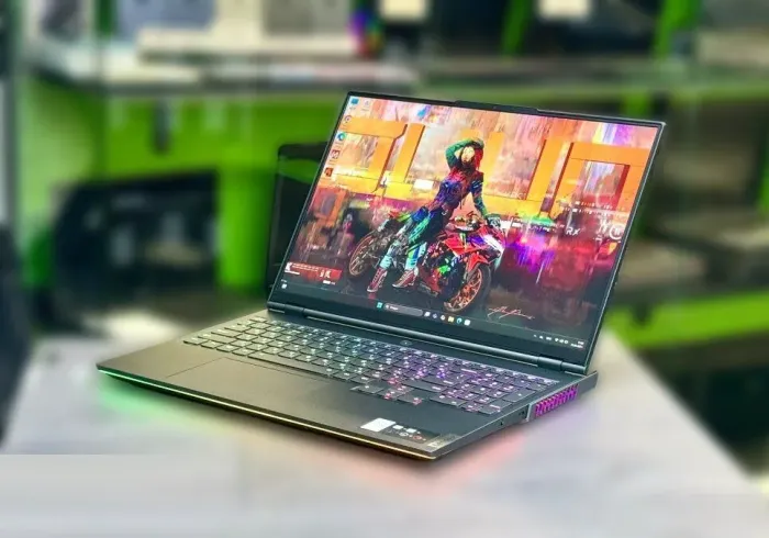 Ігровий ноутбук Lenovo Legion 7 16ACHg6 / 16" (2560x1600) IPS / AMD Ryzen 7 5800H (8 (16) ядер по 3.2 - 4.4 GHz) / 32 GB DDR4 / 1000 GB SSD M.2 / nVidia GeForce RTX 3070, 8 GB GDDR6, 256-bit / WebCam / Win 11 Home б/в - зображення 5