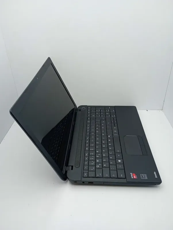 Ноутбук Toshiba Satellite C50D / 15.6" (1366x768) TN / AMD A4-5000 (4 ядра по 1.5 GHz) / 8 GB DDR3 / 1000 GB HDD / AMD Radeon HD 8330 Graphics / WebCam б/в - зображення 5
