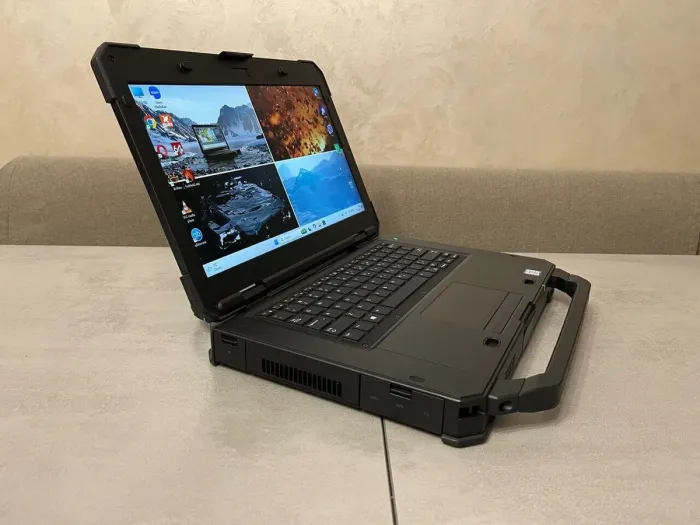 Захищений ноутбук Dell Latitude 5424 Rugged / 14" (1920x1080) IPS Touch / Intel Core i5-8350U (4 (8) ядра по 1.7 - 3.6 GHz) / 16 GB DDR4 / 512 GB SSD M.2 / AMD Radeon RX 540, 4 GB GDDR5, 128-bit / WebCam / Два АКБ / Стилус б/в - зображення 5