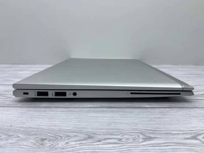 Ультрабук Б-клас HP EliteBook 830 G8 / 13.3" (1920x1080) IPS / Intel Core i5-1145G7 (4 (8) ядра по 2.6 - 4.4 GHz) / 16 GB DDR4 / 512 GB SSD / Intel Iris X Graphics / WebCam б/в - зображення 4