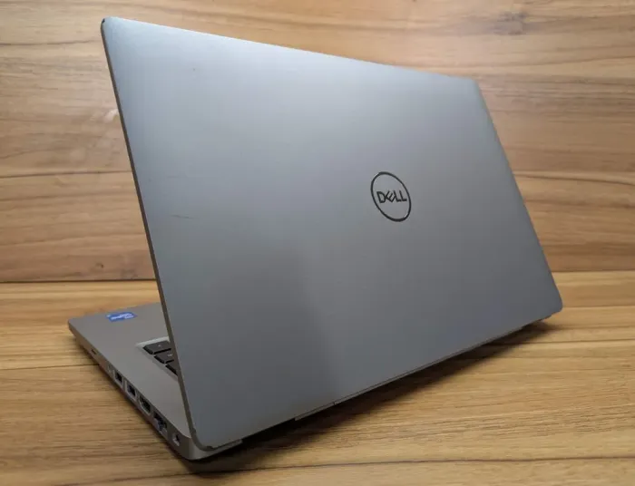 Ультрабук Dell Latitude 5420 / 14" (1920x1080) IPS / Intel Core i5-1145G7 (4 (8) ядра по 2.6 - 4.4 GHz) / 16 GB DDR4 / 480 GB SSD / Intel Iris Xe Graphics / WebCam / TouchID / Windows 10 б/в - зображення 7