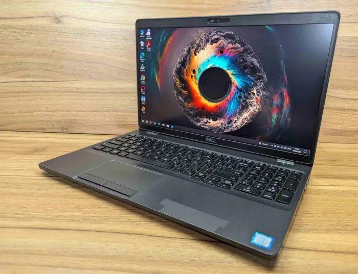 Ультрабук Б-клас Dell Latitude 5500 / 15.6" (1920x1080) IPS / Intel Core i7-8665U (4 (8) ядра по 1.9 - 4.8 GHz) / 16 GB DDR4 / 512 GB SSD / Intel UHD Graphics / WebCam / Windows 10 б/в - зображення 6
