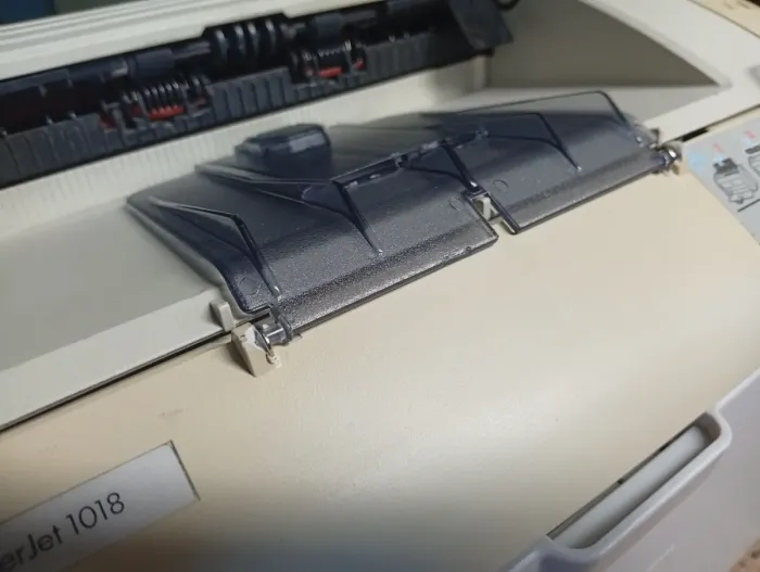 Принтер Б-клас HP LaserJet 1018 / Лазерний монохромний друк / 600x600 dpi / A4 / 12 стор / хв / USB 2.0 б/в - изображение 6