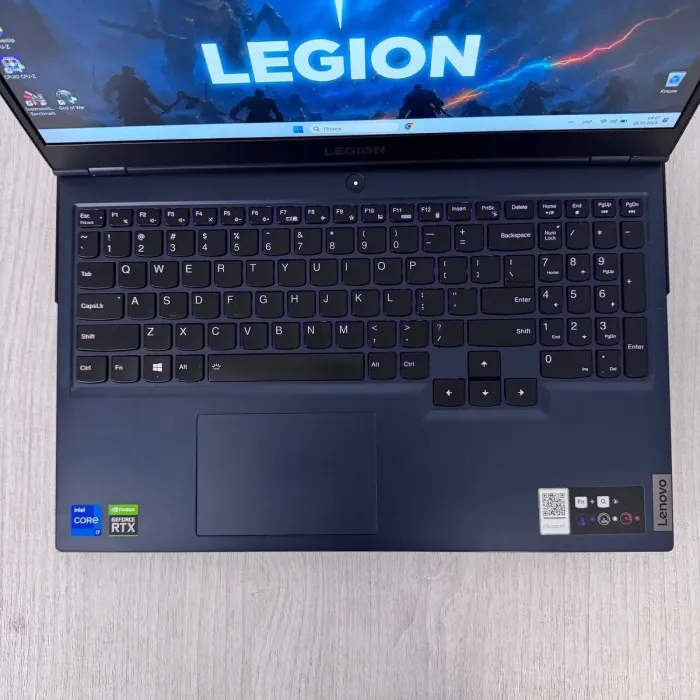 Ігровий ноутбук Б-класу Lenovo Legion 5 15ITH6H / 15,6" (1920x1080) IPS / Intel Core i7-11800H (8 (16) ядер по 2,3 - 4,6 ГГц) / 16 ГБ DDR5 / 512 ГБ SSD NVMe / nVidia GeForce RTX 3070, 8 ГБ GDDR6, 256-біт / Веб-камера б/в - зображення 7