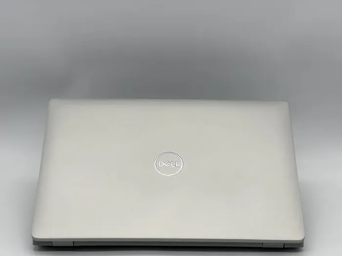 Ультрабук Dell Latitude 5511 / 15.6" (1920x1080) IPS / Intel Core i5-10400H (4 (8) ядра по 2.6 - 4.6 GHz) / 16 GB DDR4 / 400 GB SSD / Intel UHD Graphics / WebCam б/в - зображення 5