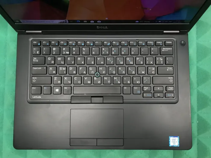 Ноутбук Б-клас Dell Latitude 5480 / 14" IPS / Core i5-6300U (2(4) ядра по 2.4-3GHz) / 8GB DDR4 / 256GB SSD M.2 / HD Graphics 520 / WebCam / USB 3.1 / HDMI / Win 10 б/в - зображення 4