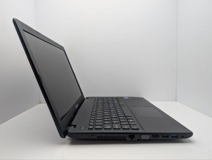 Ноутбук Asus F551C / 15.6" (1366x768) TN / Intel Celeron 1007U (2 ядра по 1.5 GHz) / 4 GB DDR3 / 120 GB SSD / Intel HD Graphics / WebCam / DVD-ROM б/в - зображення 4