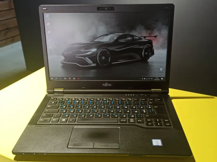 Ноутбук Fujitsu LifeBook E449 / 14" (1920x1080) IPS / Intel Core i3-8130U (2 (4) ядра по 2.2 - 3.4 GHz) / 16 GB DDR4 / 240 GB SSD / Intel UHD Graphics 620 / WebCam / LTE б/в - зображення 2