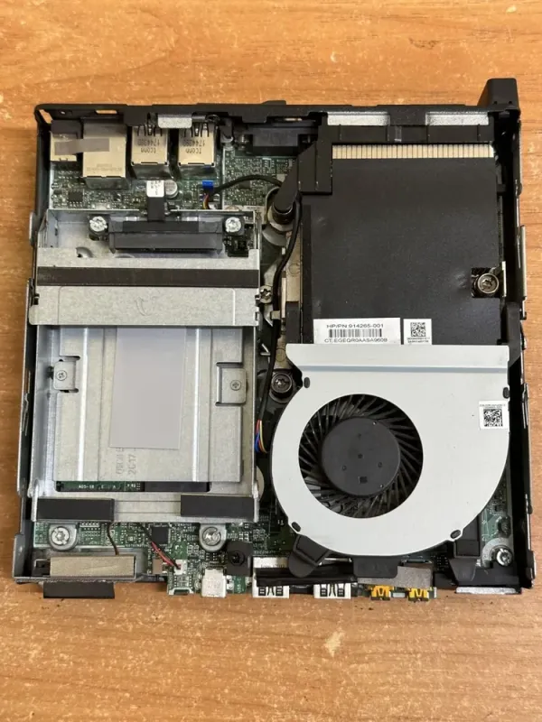 Неттоп HP ProDesk 600 G3 Mini USFF / Intel Core i5-6500T (4 ядра по 2.5 - 3.1 GHz) / 8 GB DDR4 / no HDD / Intel HD Graphics 530 / DisplayPort б/в - зображення 6