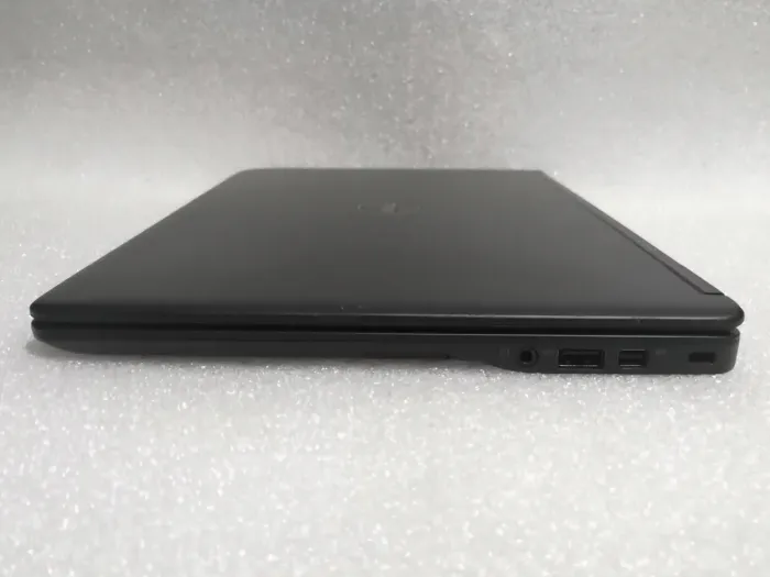 Нетбук Б-клас Dell Latitude / 12.5" TN / Core i3-5010U (2(4) ядра по 2.1GHz) / 4GB DDR3 / 128GB SSD / WebCam / HD Graphics 5500 / HDMI б/в - зображення 7