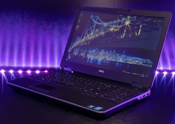 Ноутбук Б-клас Dell Latitude E6540 / 15.6" TN / Core i5-4300M (2 4) ядра по 2.6  .3 Hz) / 4GB DDR3 / 120GB SSD / HD Graphics 4600 / WebCam  б/в - зображення 4