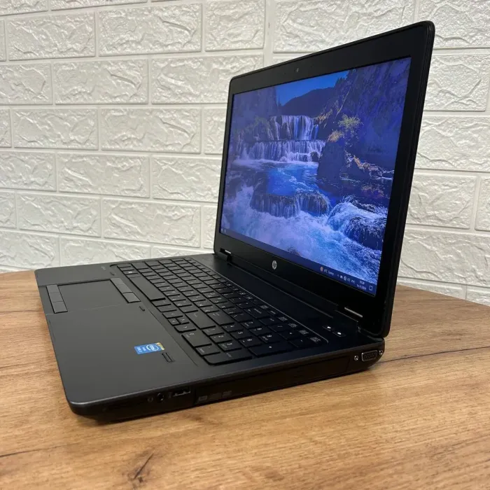 Мобільна робоча станція Б-клас HP ZBook 15 / 15.6" (1920x1080) TN / Intel Core i7-4700MQ (4 (8) ядра по 2.4 - 3.4 GHz) / 8 GB DDR3 / 240 GB SSD / nVidia Quadro K1100M, 2 GB GDDR5, 128-bit / WebCam б/в - зображення 5