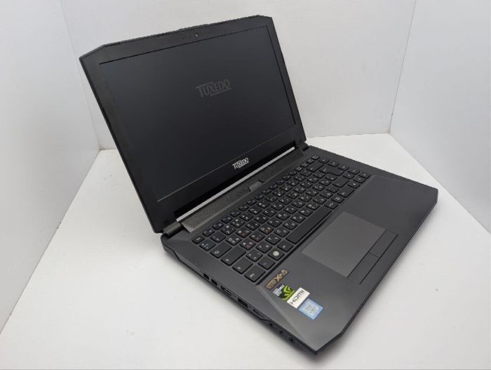 Ноутбук Tuxedo Clevo P641RF / 14" (1920x1080) IPS / Intel Core i7-6700HQ (4 (8) ядра по 2.6 - 3.5 GHz) / 8 GB DDR4 / 256 GB SSD / nVidia GeForce GTX 965M, 2 GB GDDR5, 128-bit / WebCam б/в - зображення 6