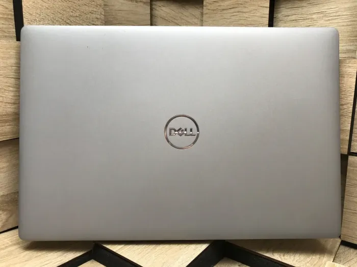 Ультрабук Б-клас Dell Latitude 5411 / 14" (1920x1080) IPS / Intel Core i7-10850H (6 (12) ядра по 2.7 - 5.1 GHz) / 8 GB DDR4 / 240 GB SSD M.2 / Intel UHD Graphics / WebCam / Windows 10 б/в - зображення 8