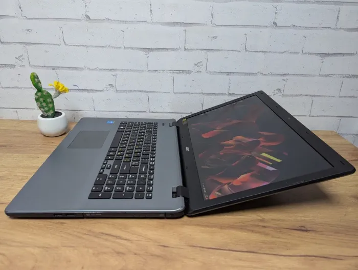 Ноутбук Б-клас Acer Aspire E5-771G / 17.3" (1920x1080) TN / Intel Core i5-4210U (2 (4) ядра по 1.7 - 2.7 GHz) / 8 GB DDR3 / 128 GB SSD / Intel HD Graphics 4400 / WebCam / DVD-ROM б/в - зображення 7