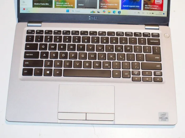 Ультрабук Б-клас Dell Latitude 5310 / 13.3" (1920x1080) IPS Touch / Intel Core i5-10310U (4 (8) ядра по 1.7 - 4.4 GHz) / 16 GB DDR4 / 256 GB SSD / Intel UHD Graphics / WebCam / Win 11 Pro б/в - зображення 4