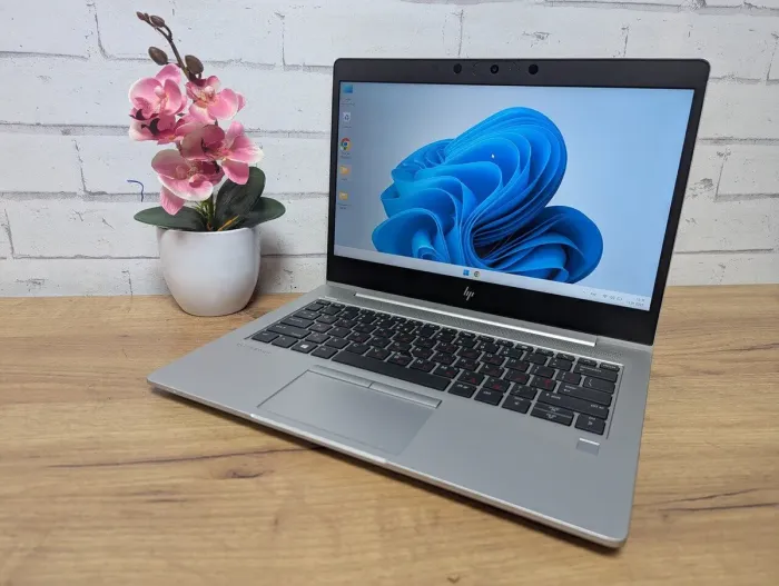 Ультрабук HP EliteBook 735 G6 / 14" (1920x1080) TN / AMD Ryzen 5 Pro 3500U (4 (8) ядра по 2.1 - 3.7 GHz) / 16 GB DDR4 / 256 GB SSD / AMD Radeon RX Vega 8 Graphics / WebCam б/в - зображення 4