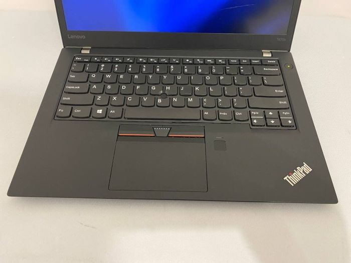 Ультрабук Б-клас Lenovo ThinkPad T470s / 14" (1920x1080) IPS / Intel Core i5-7200U (2 (4) ядра 2.5 - 3.1 GHz) / 8 GB DDR4 / 256 GB SSD / Intel HD Graphics 620 / WebCam / HDMI б/в - зображення 4