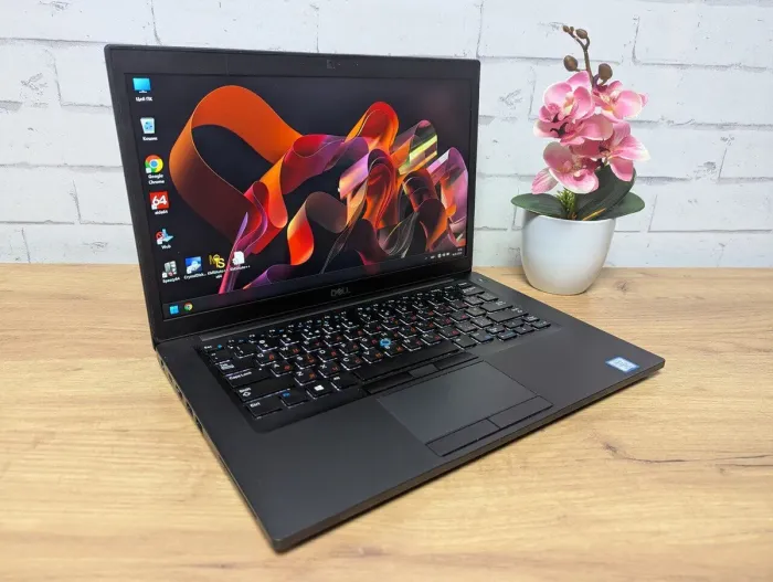 Ультрабук Dell Latitude 7480 / 14" (1920x1080) TN / Intel Core i5-8350U (4 (8) ядра по 1.7 - 3.6 GHz) / 8 GB DDR4 / 128 GB SSD / Intel HD Graphics 520 / WebCam б/в - зображення 3