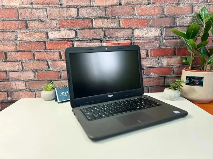 Ультрабук Dell Latitude 3310 / 13.3" (1366x768) TN / Intel Core i5-8265U (4 (8) ядра по 1.6 - 3.9 GHz) / 8 GB DDR4 / 256 GB SSD / Intel UHD Graphics / WebCam / Win 10 Pro б/в - зображення 8