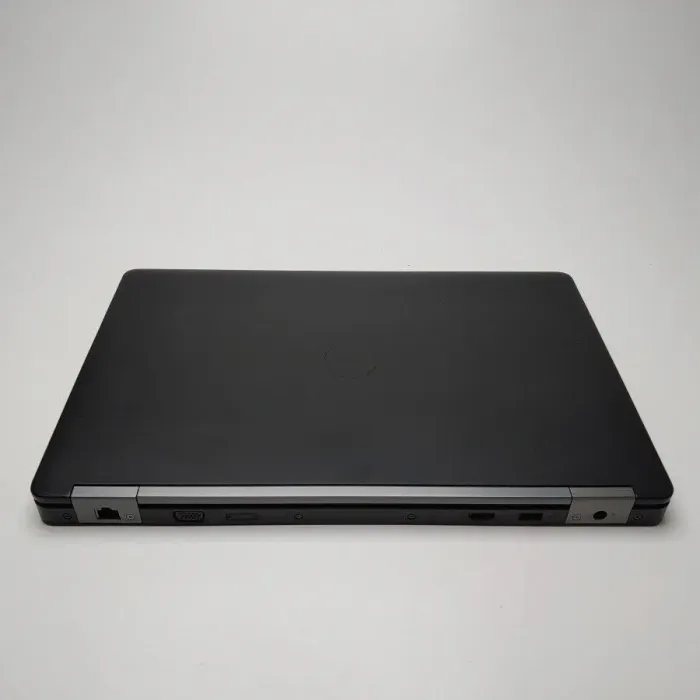 Ігровий ноутбук Dell Precision 3510 / 15.6" (1920x1080) IPS / Intel Core i7-6820HQ (4 (8) ядра по 2.7 - 3.6 GHz) / 8 GB DDR4 / 250 GB SSD / AMD Radeon R9 M360, 2 GB GDDR5, 128-bit / WebCam / Win 10 Pro  б/в - зображення 3