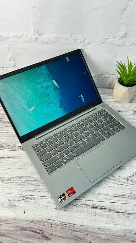 Ультрабук Lenovo ThinkBook 14 G2 / 14" (1920x1080) IPS / AMD Ryzen 5 4500U (6 ядер по 2.3 - 4.0 GHz) / 8 GB DDR4 / 256 GB SSD / AMD Radeon RX Vega 6 Graphics / WebCam б/в - зображення 6