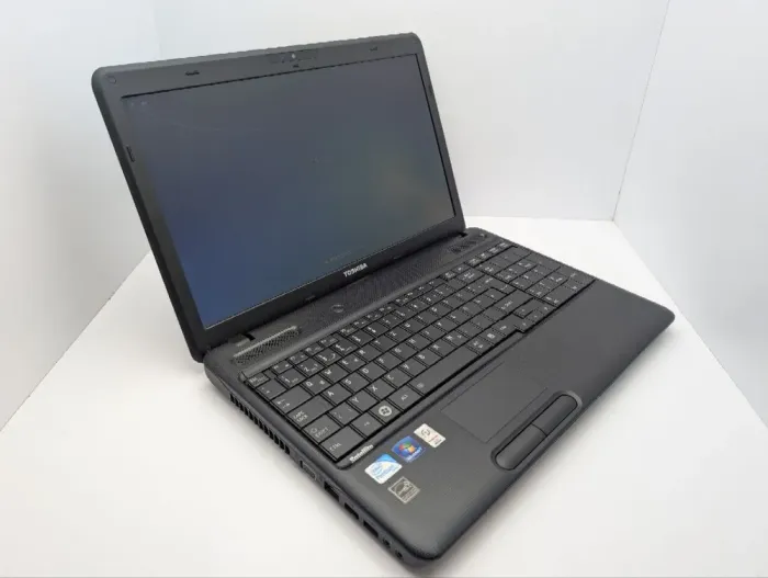 Ноутбук Toshiba Satellite Pro C660 / 15.6" (1366x768) TN / Intel Core i3-380M (2 (4) ядра по 2.53 GHz) / 6 GB DDR3 / 320 GB HDD / Intel HD Graphics 1000 / WebCam / DVD-ROM б/в - зображення 6