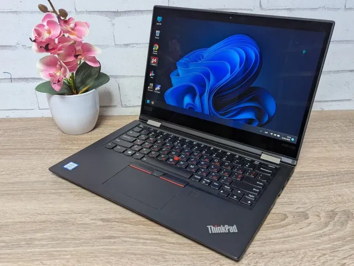 Ультрабук-трансформер Б-клас Lenovo ThinkPad X390 Yoga / 13.3" (1920x1080) TN Touch / Intel Core i5-8265U (4 (8) ядра по 1.6 - 3.9 GHz) / 8 GB DDR4 / 256 GB SSD / Intel UHD Graphics / WebCam б/в - зображення 5