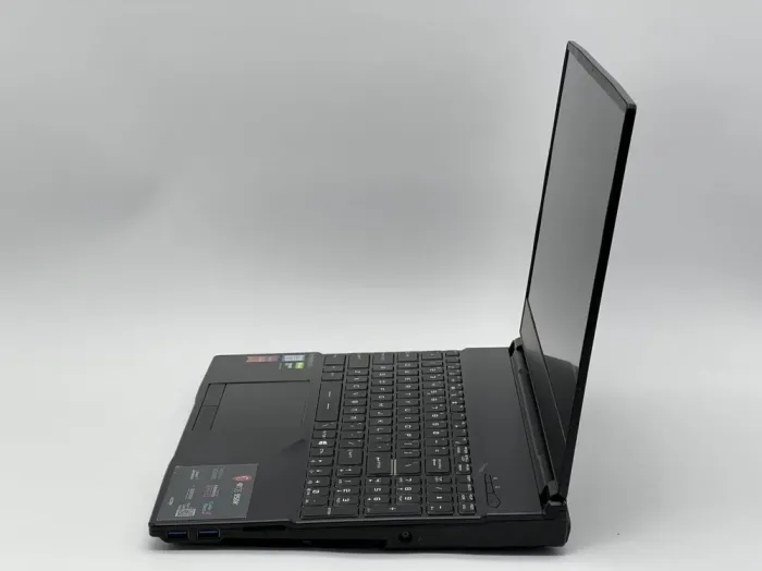 Ігровий ноутбук MSI GL65 9SDK / 15.6" (1920x1080) IPS / Intel Core i7-9750H (6 (12) ядер по 2.6 - 4.5 GHz) / 16 GB DDR4 / 480 GB SSD / nVidia GeForce GTX 1660 Ti, 6 GB GDDR6, 192-bit / WebCam б/в - зображення 4