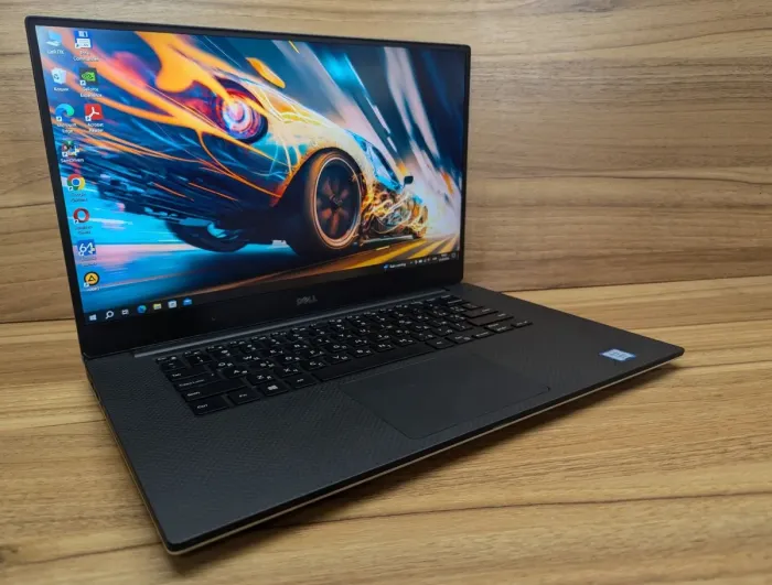 Ігровий ноутбук Dell XPS 15 9550 / 15.6" (1920x1080) IPS / Intel Core i7-6700HQ (4 (8) ядра по 2.6 - 3.5 GHz) / 16 GB DDR4 / 480 GB SSD / nVidia GeForce GTX 960M, 2 GB GDDR5, 128-bit / WebCam / Windows 10 б/в - зображення 4