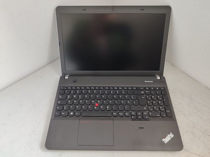 Ноутбук Lenovo ThinkPad E540 / 15.6" (1920x1080) TN / Intel Core i7-4600M (2 (4) ядра по 2.9 - 3.6 GHz) / 16 GB DDR3 / 240 GB SSD / nVidia GeForce GT 740M, 2 GB GDDR3, 64-bit / WebCam / DVD-ROM б/в - зображення 2
