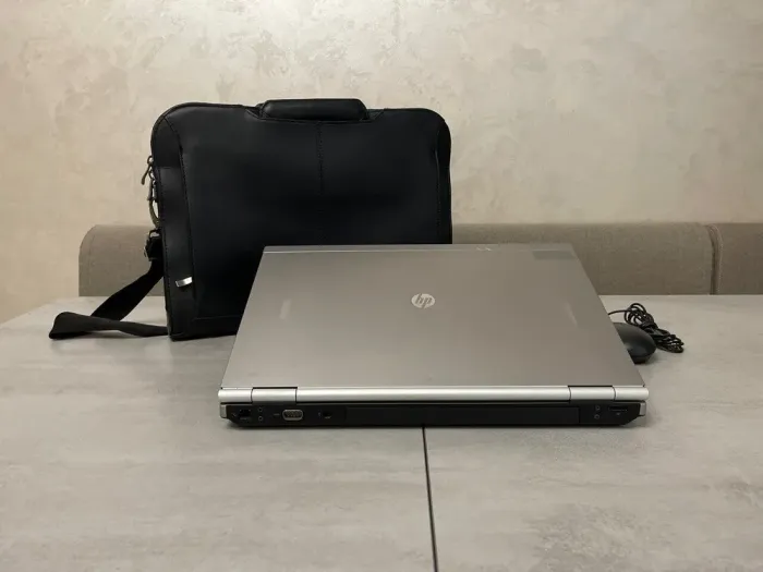 Ноутбук HP EliteBook 8570p / 15.6" (1920x1080) TN / Intel Core i5-3320M (2 (4) ядра по 2.6 - 3.3 GHz) / 8 GB DDR3 / 240 GB SSD / Intel HD Graphics 4000 / WebCam / DVD-ROM б/в - зображення 7