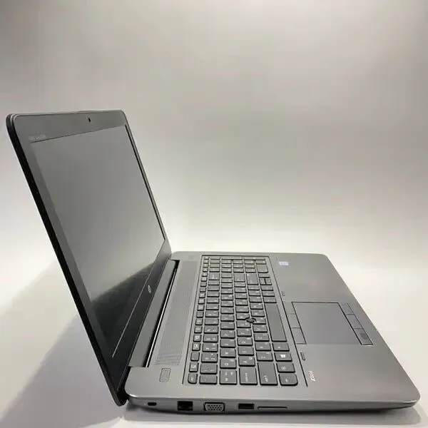 Мобільна робоча станція HP zBook 15 G3 / 15.6" (1920x1080) IPS / Intel Core i7-6820HQ (4 (8) ядра по 2.7 - 3.6 GHz) / 16 GB DDR4 / 512 GB SSD / nVidia Quadro M1200, 4 GB GDDR5, 256-bit / Fingerprint / WebCam б/в - зображення 3