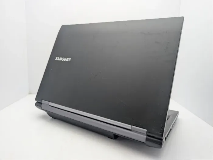 Ноутбук Samsung 600B / 14" (1366x768) TN / Intel Core i5-2520M (2 (4) ядра по 2.5 - 3.2 GHz) / 8 GB DDR3 / 1000 GB HDD / Intel HD Graphics 3000 / WebCam / DVD-ROM б/в - зображення 8