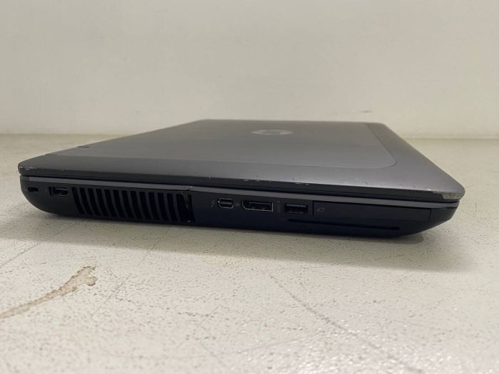 Мобільна робоча станція Б-клас HP ZBook 15 G1 / 15.6" (1920x1080) TN / Intel Core i7-4800MQ (4 (8) ядра по 2,7 - 3,7 ГГц) / 32 ГБ DDR3 / 256 ГБ SSD / nVidia Quadro K2100M, 2 ГБ GDDR5, 128-біт / WebCam / DVD-ROM б/в - зображення 3