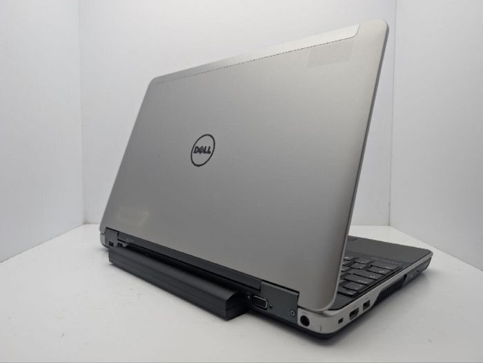 Ноутбук Dell Latitude E6540 / 15.6" (1920x1080) TN / Intel Core i7-4800MQ (4 (8) ядра по 2.7 - 3.7 GHz) / 16 GB DDR3 / 240 GB SSD / Intel HD Graphics 4600 / DVD-ROM б/в - зображення 8