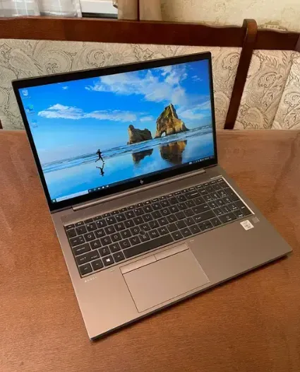 Ноутбук HP ZBook Firefly 15 G7 / 15.6" (1920x1080) IPS / Intel Core i7-10610U (4 (8) ядра по 1.8 - 4.9 GHz) / 16 GB DDR4 / 512 GB SSD / Intel UHD Graphics for 10th Generation / WebCam б/в - зображення 2