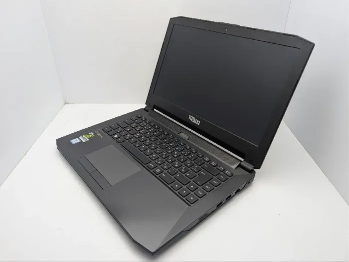 Ноутбук Tuxedo Clevo P641RF / 14" (1920x1080) IPS / Intel Core i7-6700HQ (4 (8) ядра по 2.6 - 3.5 GHz) / 8 GB DDR4 / 256 GB SSD / nVidia GeForce GTX 965M, 2 GB GDDR5, 128-bit / WebCam б/в - зображення 7