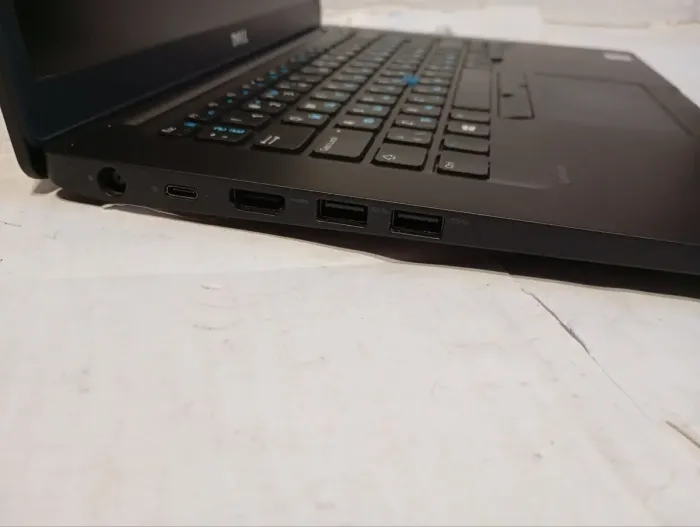 Ультрабук Dell Latitude 7480 / 14" (1920x1080) TN / Intel Core i5-6300U (2 (4) ядра по 2.4 - 3.0 GHz) / 8 GB DDR4 / 120 GB SSD / Intel HD Graphics 520 / WebCam / Без АКБ б/в - зображення 5