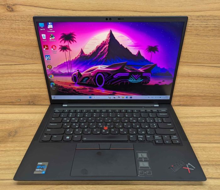 Ультрабук Lenovo ThinkPad X1 Carbon Gen9 / 14" (1920x1200) IPS Touch / Intel Core i7-1185G7 (4 (8) ядра по 3.0 - 4.8 GHz) / 32 GB DDR4 / 480 GB SSD / Intel Iris Xe Graphics / WebCam / Windows 11 б/в - зображення 2