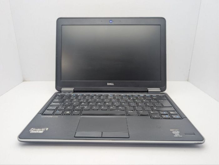 Нетбук Dell Latitude E7240 / 12.5" (1366x768) TN / Intel Core i7-4600U (2 (4) ядра по 2.1 - 3.3 GHz) / 8 GB DDR3 / 128 GB SSD / Intel HD Graphics 4400 / WebCam б/в - зображення 3