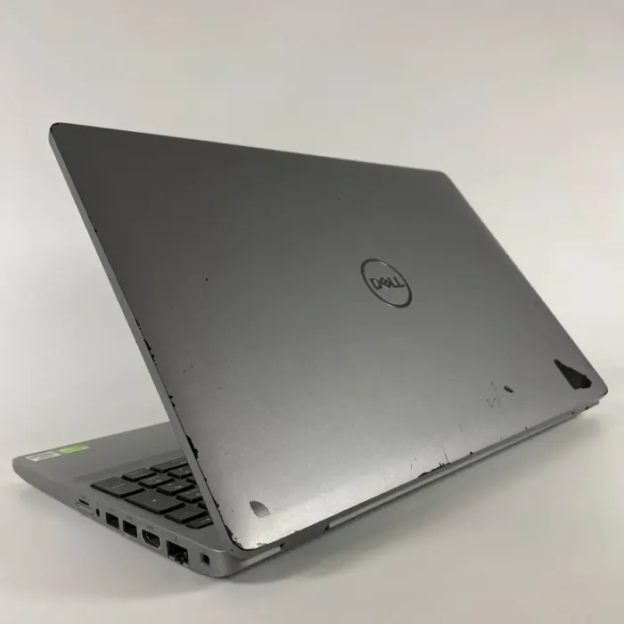 Ультрабук Б-клас Dell Latitude 5511 / 15.6" (1920x1080) IPS / Intel Core i5-10400H (4 (8) ядра по 2.6 - 4.6 GHz) / 16 GB DDR4 / 256 GB SSD / nVidia GeForce MX250, 2 GB GDDR5, 64-bit / WebCam / HDMI б/в - зображення 7