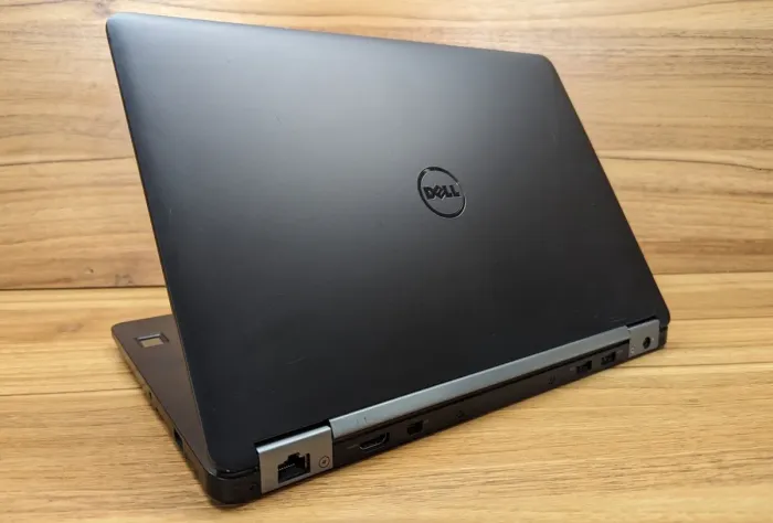 Нетбук Dell Latitude E7270 / 12.5" (1366x768) TN / Intel Core i7-6600U (2 (4) ядра по 2.6 - 3.4 GHz) / 8 GB DDR4 / 256 GB SSD / Intel HD Graphics 520 / WebCam / Fingerprint / Windows 10 б/в - зображення 7