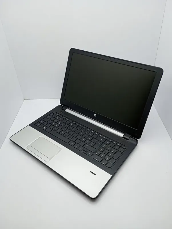 Ноутбук HP ProBook 350 G2 / 15.6" (1366x768) TN / Intel Core i3-5010U (2 (4) ядра по 2.1 GHz) / 8 GB DDR3 / 240 GB SSD / Intel HD Graphics 5500 / WebCam б/в - зображення 4