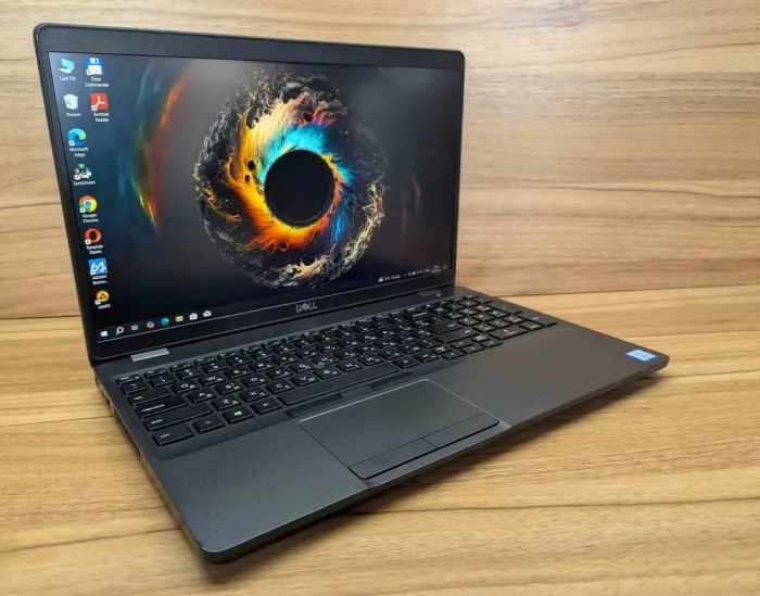 Ультрабук Dell Latitude 5500 / 15.6" (1920x1080) IPS / Intel Core i7-8665U (4 (8) ядра по 1.9 - 4.8 GHz) / 16 GB DDR4 / 480 GB SSD / Intel UHD Graphics / WebCam / Windows 10 б/в - зображення 4