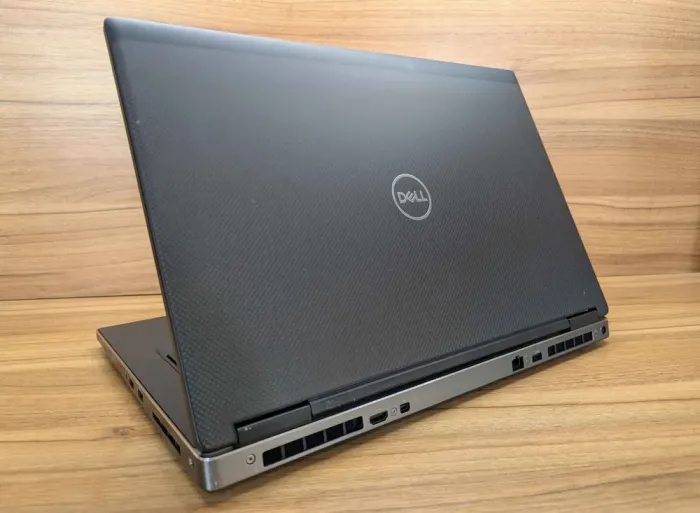 Мобільна робоча станція Dell Precision 7730 / 17.3" (1920x1080) IPS / Intel Core i7-8850H (6 (12) ядер по 2.6 - 4.3 GHz) / 32 GB DDR4 / 512 GB SSD / nVidia Quadro P3200, 6 GB GDDR5, 192-bit / WebCam / HDMI / Windows 10 б/в - зображення 7
