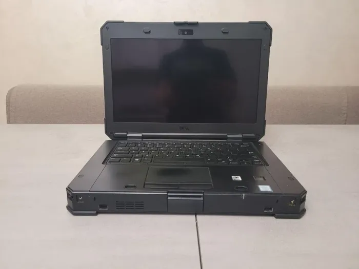 Захищений ноутбук Dell Latitude 5424 Rugged / 14" (1920x1080) IPS Touch / Intel Core i5-8350U (4 (8) ядра по 1.7 - 3.6 GHz) / 16 GB DDR4 / 256 GB SSD M.2 / Intel UHD Graphics 620 / WebCam / Fingerprint б/в - зображення 3