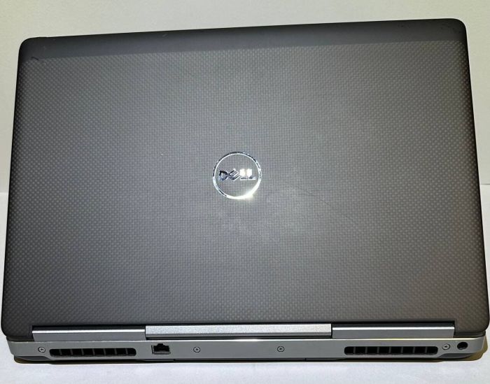 Мобільна робоча станція Б-класу Dell Precision 7520 / 15,6" (1920x1080) IPS / Intel Core i7-7820HQ (4 (8) ядра по 2.9 - 3.9 GHz) / 16 GB DDR4 / 1000 GB SSD / nVidia Quadro M1200, 4 GB GDDR5, 128-bit / WebCam б/в - зображення 9