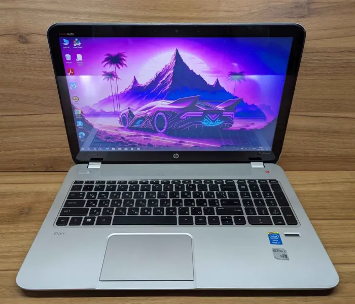 Ноутбук HP Envy TS 15 / 15.6" (1920x1080) IPS Touch / Intel Core i7-4700MQ (4 (8) ядра по 2.4 - 3.4 GHz) / 16 GB DDR3 / 480 GB SSD / nVidia GeForce GT 740M, 2 GB DDR3, 64-bit / WebCam / Fingerprint / Windows 10 б/в - зображення 2