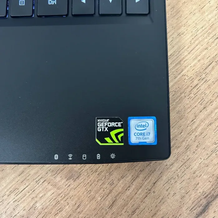 Ігровий ультрабук Б-клас Gigabyte Aero 14 / 14" (2560x1440) IPS / Intel Core i7-7700HQ (4 (8) ядра по 2.8 - 3.8 GHz) / 16 GB DDR4 / 512 GB SSD / nVidia GeForce GTX 1060, 6 GB GDDR5, 192-bit / WebCam б/в - зображення 8